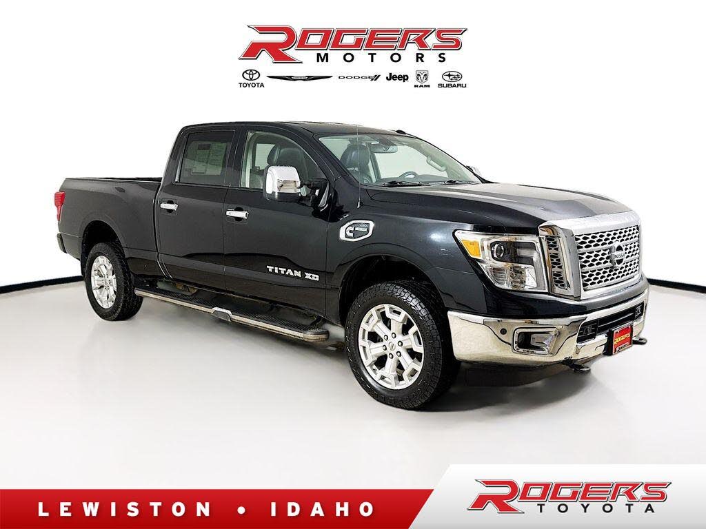 2017 Nissan Titan XD SL Crew Cab 4WD