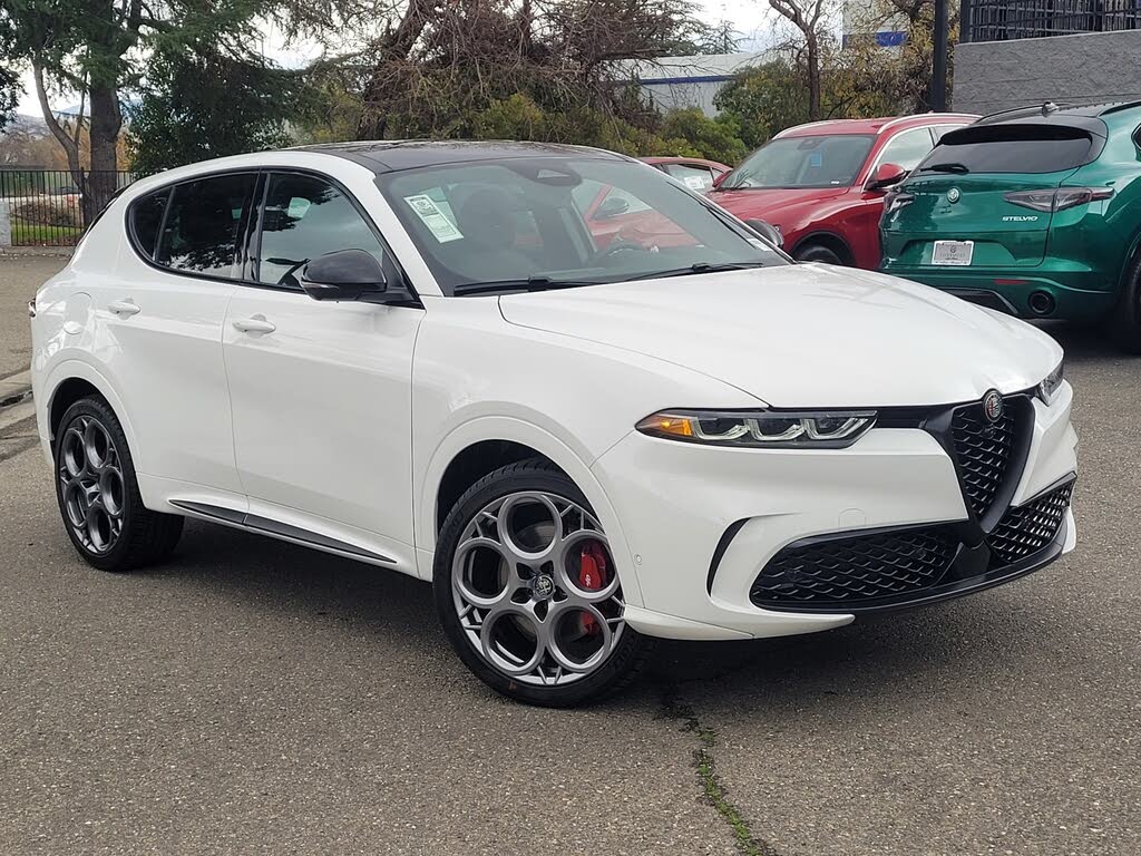 2025 Alfa Romeo Tonale Tributo Italiano eAWD