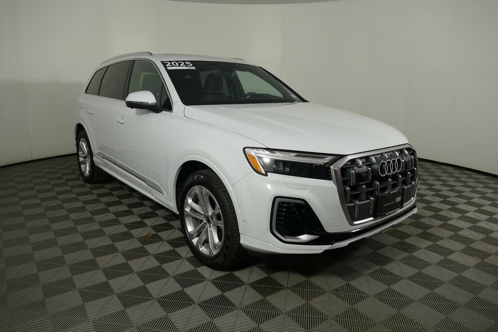 2025 Audi Q7 quattro Premium Plus 55 TFSI