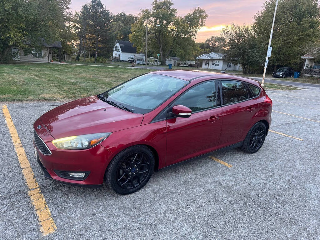 2016 Ford Focus SE Hatchback