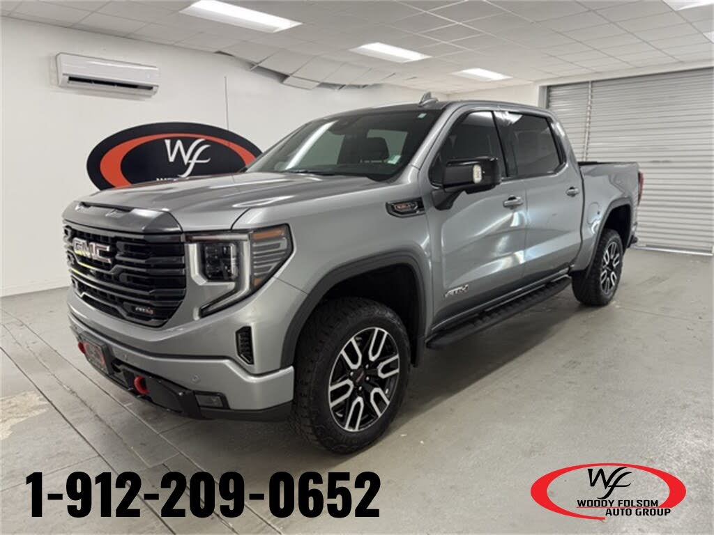 2023 GMC Sierra 1500 AT4 Crew Cab 4WD