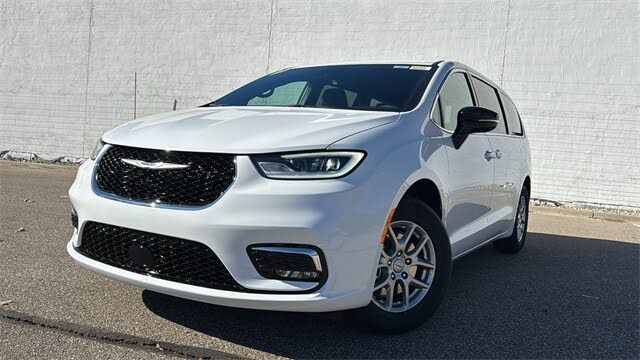 2026 Chrysler Pacifica Select FWD