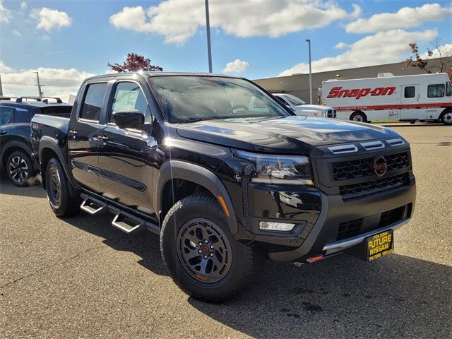 2026 Nissan Frontier PRO-4X Crew Cab 4WD