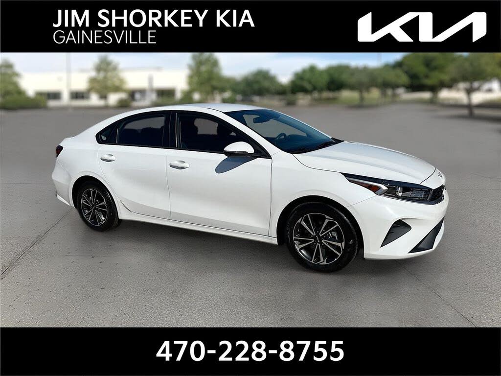 2024 Kia Forte LXS FWD