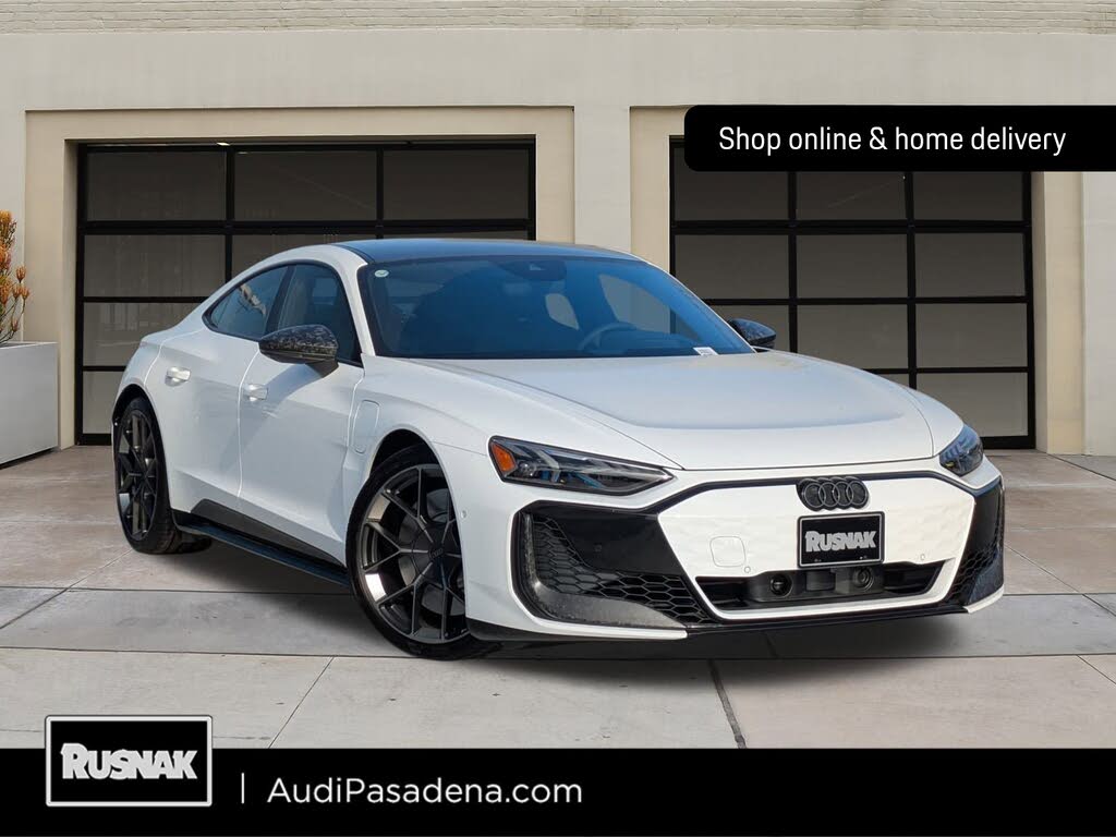 2026 Audi RS e-tron GT quattro Performance