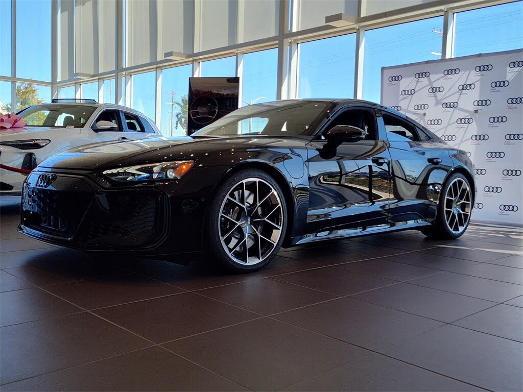 2026 Audi RS e-tron GT quattro Performance