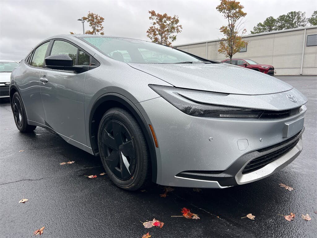 2026 Toyota Prius Plug-In Hybrid SE FWD