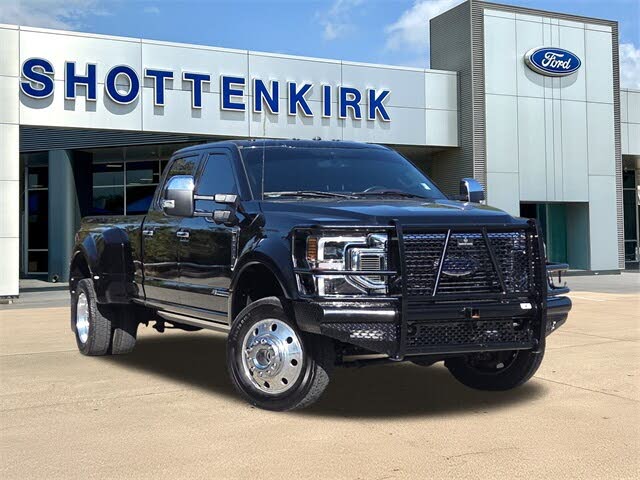 2022 Ford F-450 Super Duty Platinum Crew Cab LB DRW 4WD