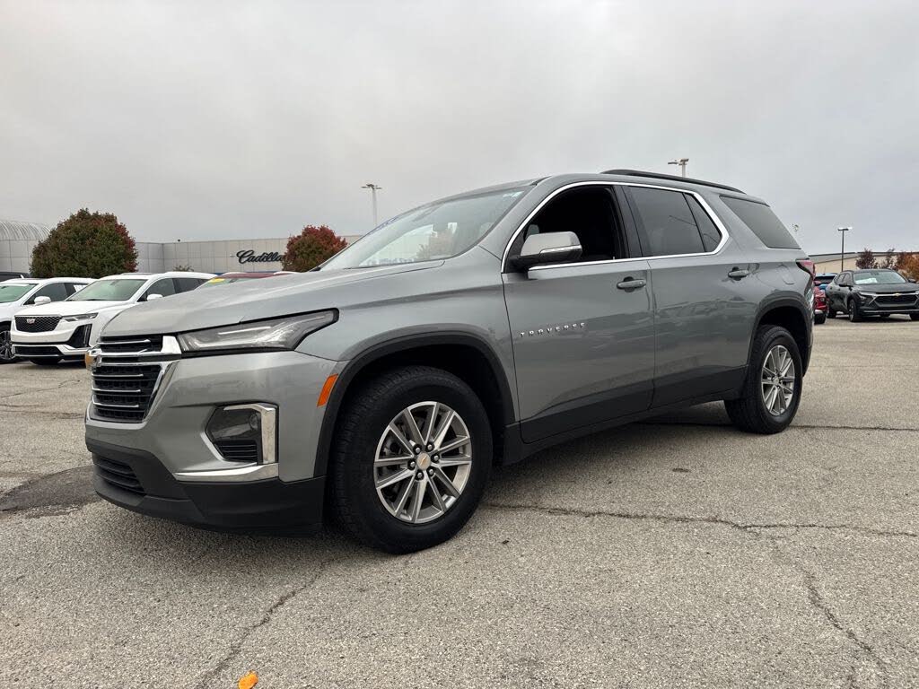 2023 Chevrolet Traverse LT Cloth AWD
