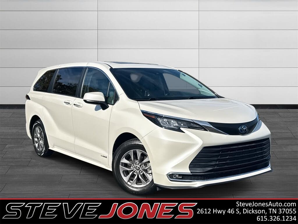 2021 Toyota Sienna XLE 7-Passenger FWD