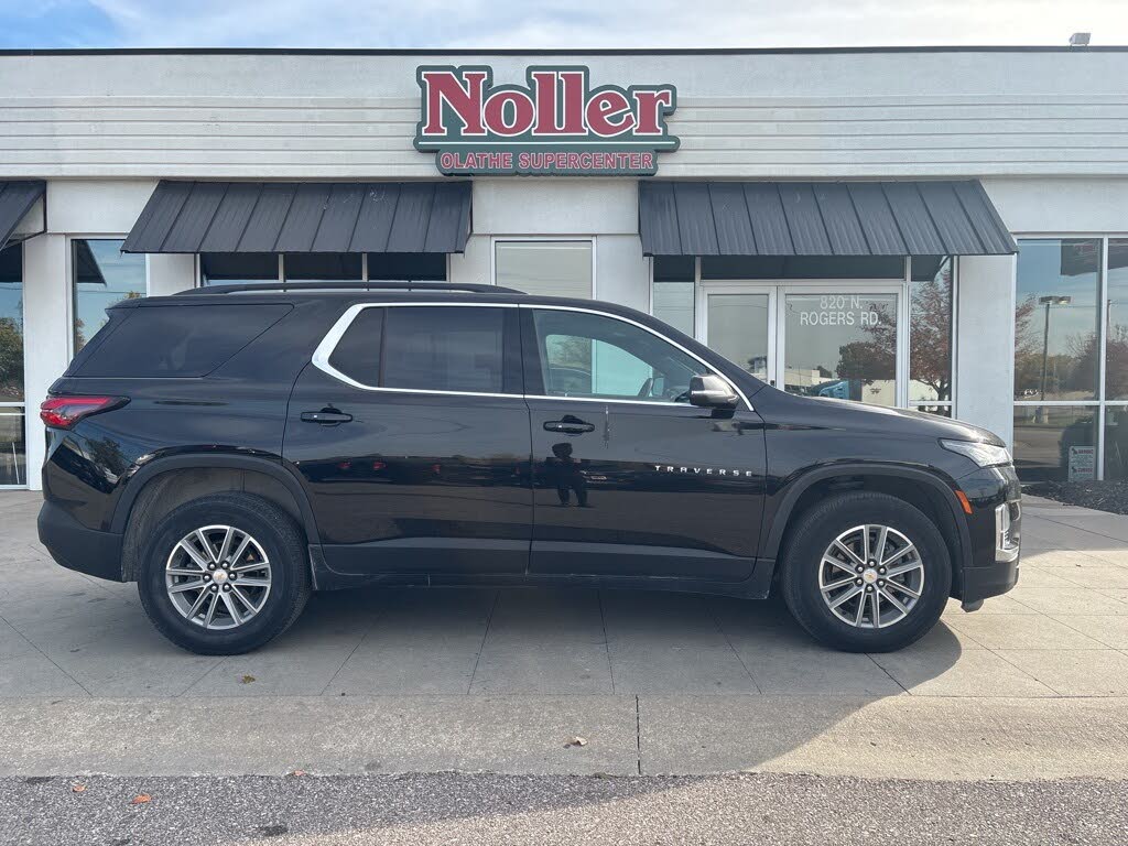 2023 Chevrolet Traverse LT Cloth FWD