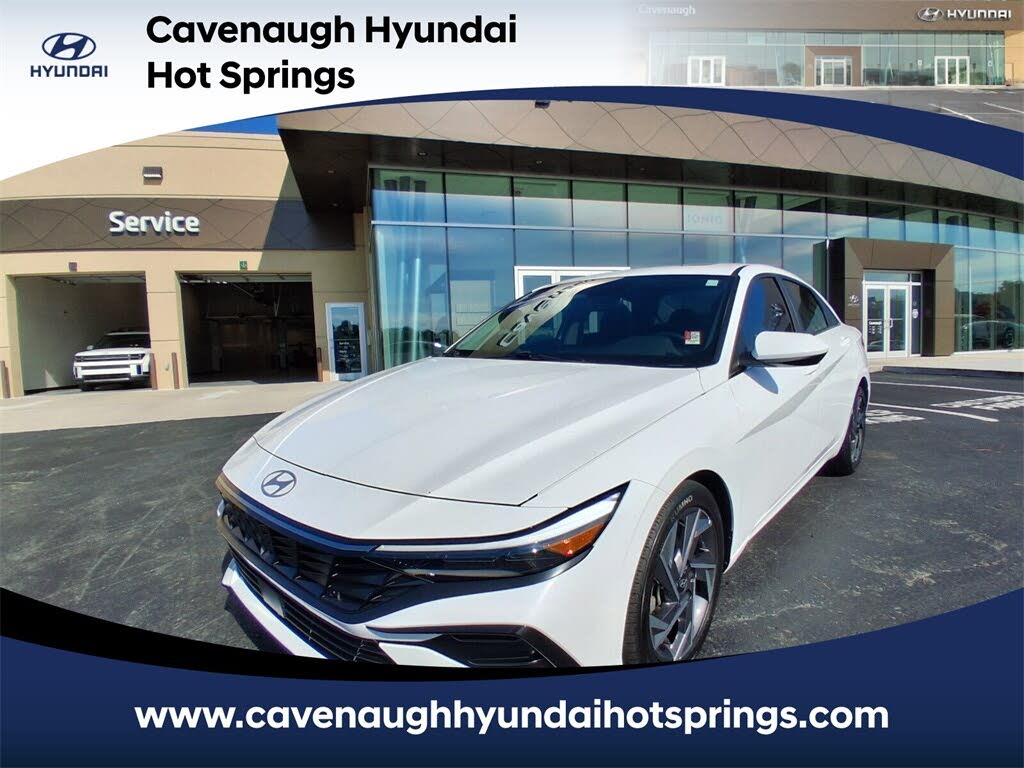 2024 Hyundai Elantra SEL FWD