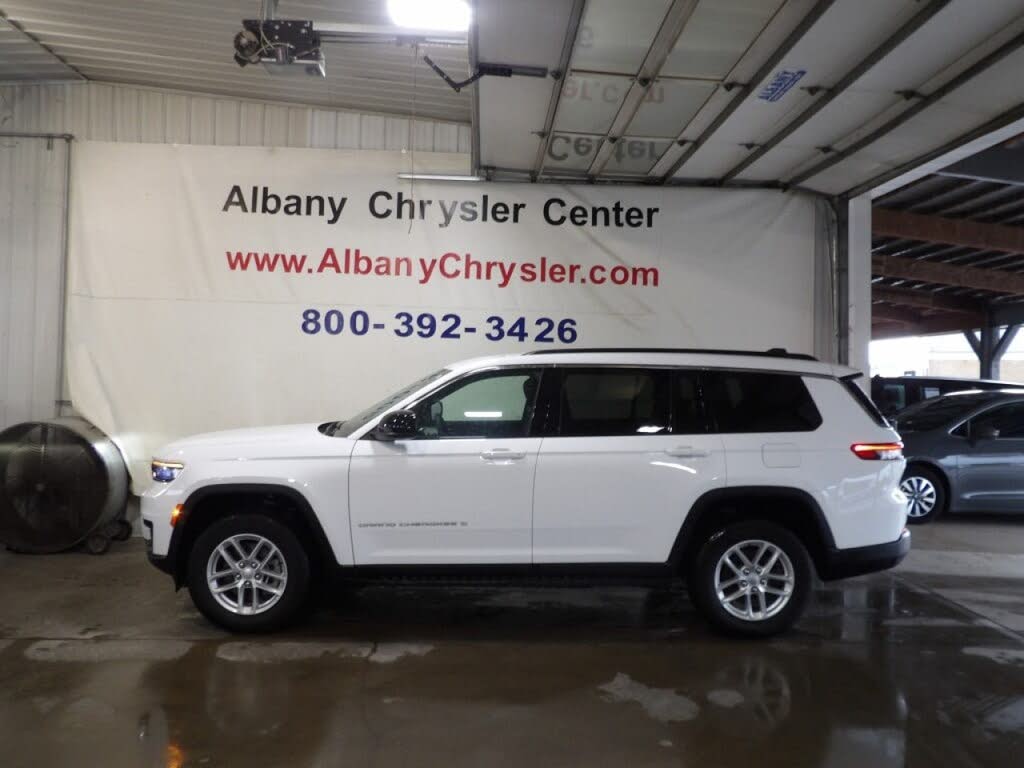 2024 Jeep Grand Cherokee L Laredo 4WD