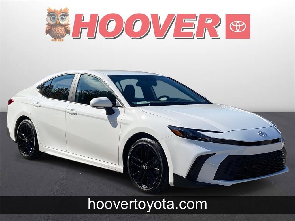 2026 Toyota Camry SE FWD