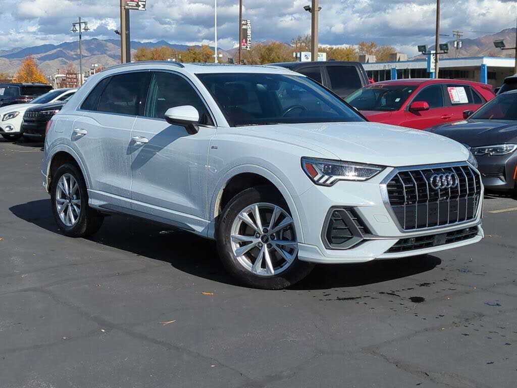 2023 Audi Q3 quattro Premium S Line 45 TFSI
