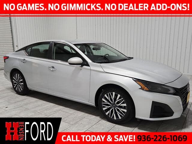 2023 Nissan Altima 2.5 SV FWD