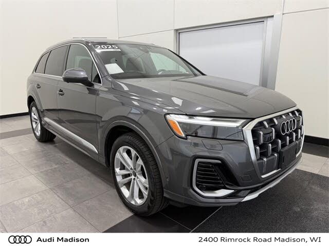 2025 Audi Q7 quattro Premium 45 TFSI