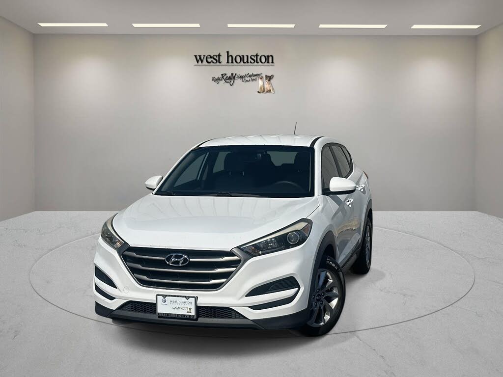 2016 Hyundai Tucson 2.0L SE FWD with Beige Seats