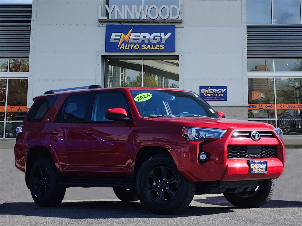 2024 Toyota 4Runner SR5 4WD