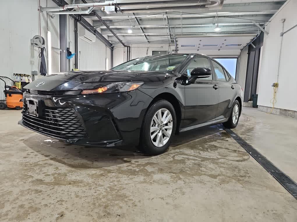 2025 Toyota Camry LE AWD