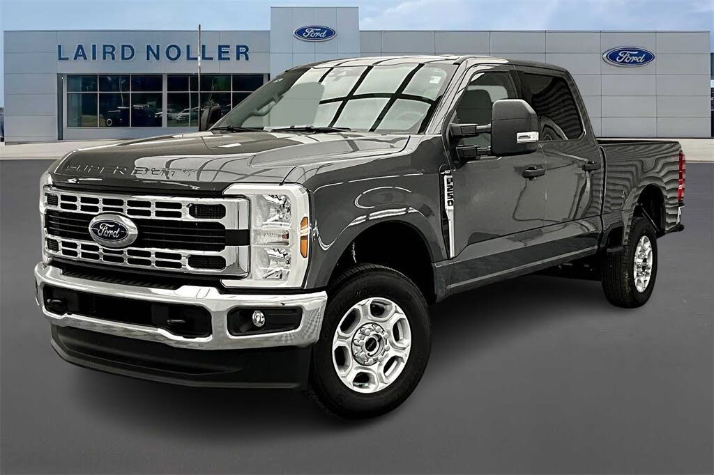 2026 Ford F-250 Super Duty XLT Crew Cab 4WD