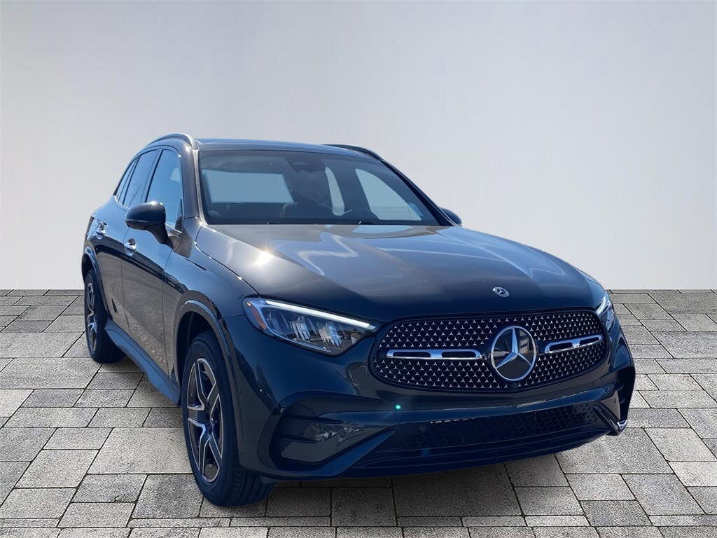 2026 Mercedes-Benz GLC 300 RWD