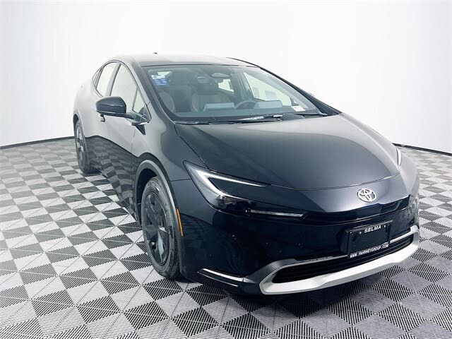 2026 Toyota Prius Plug-In Hybrid SE FWD