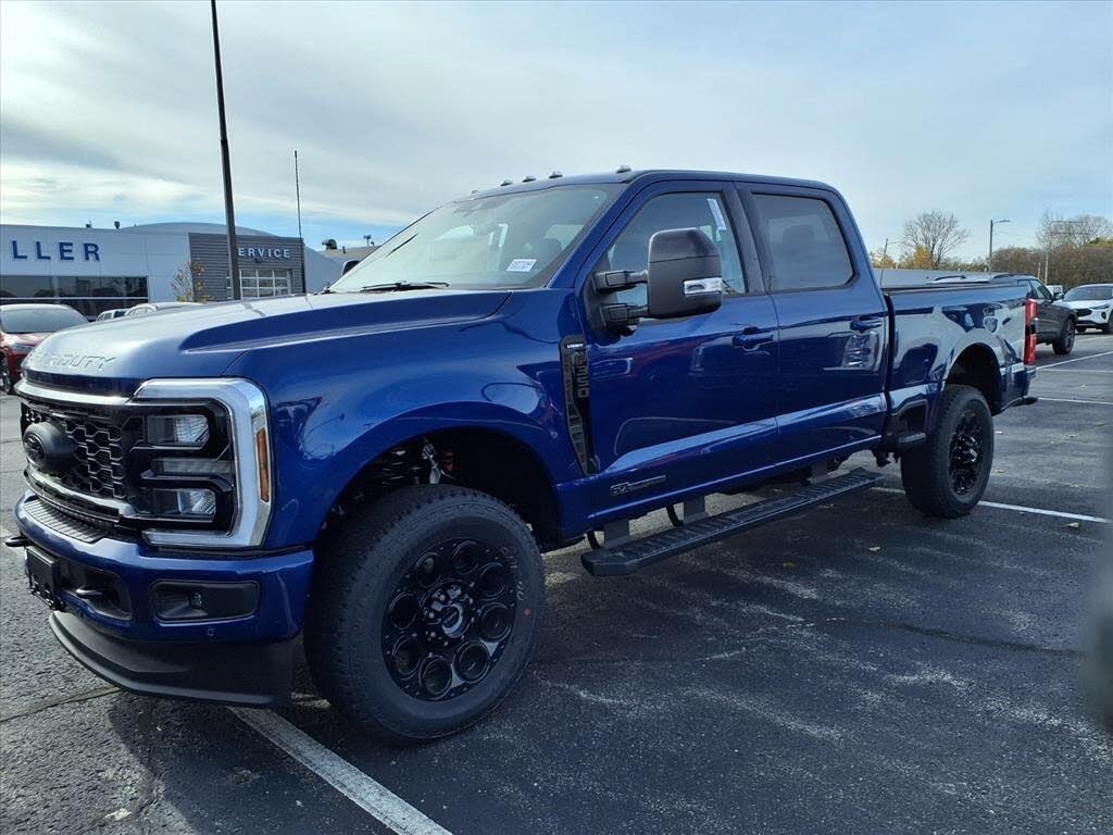 2026 Ford F-350 Super Duty Lariat Crew Cab 4WD