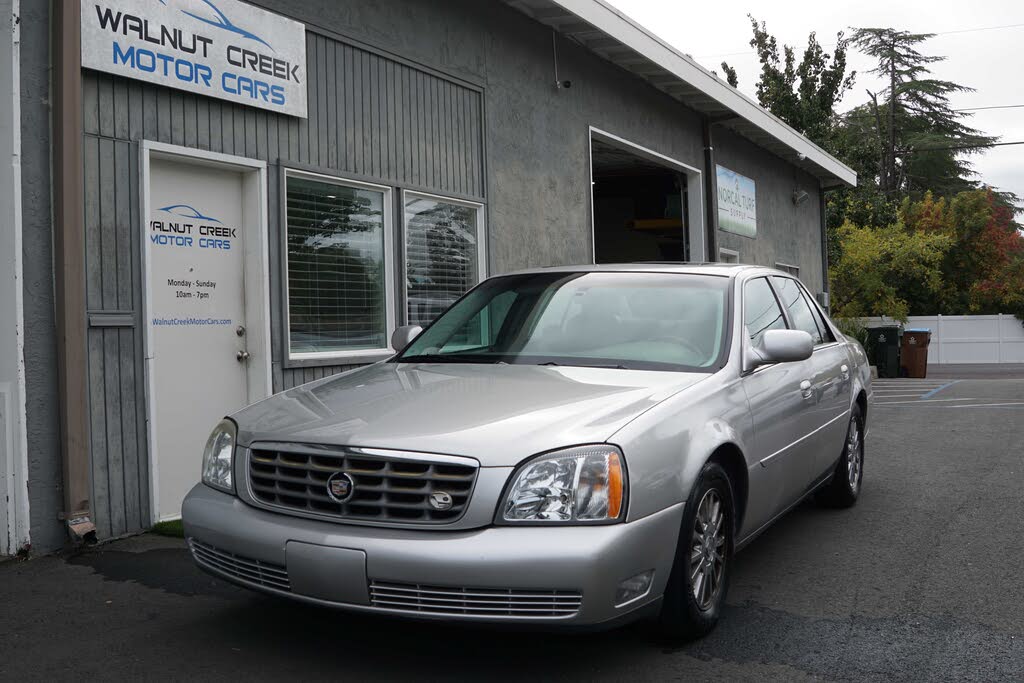 2005 Cadillac DeVille DHS Sedan FWD