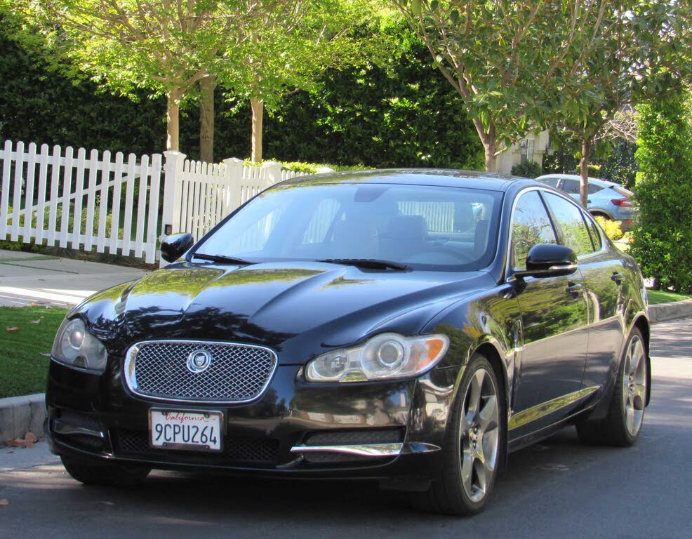 2011 Jaguar XF XF Premium RWD