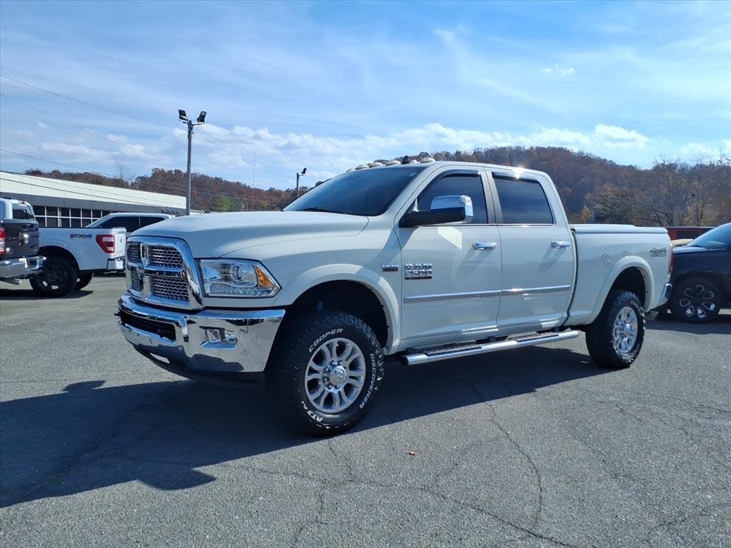 2017 RAM 2500 Laramie Crew Cab 4WD