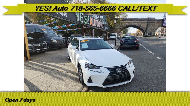 2018 Lexus IS 300 RWD