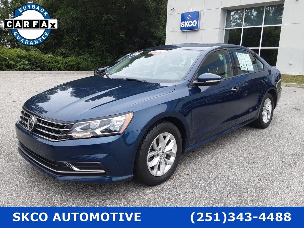 2018 Volkswagen Passat 2.0T SEL Premium FWD