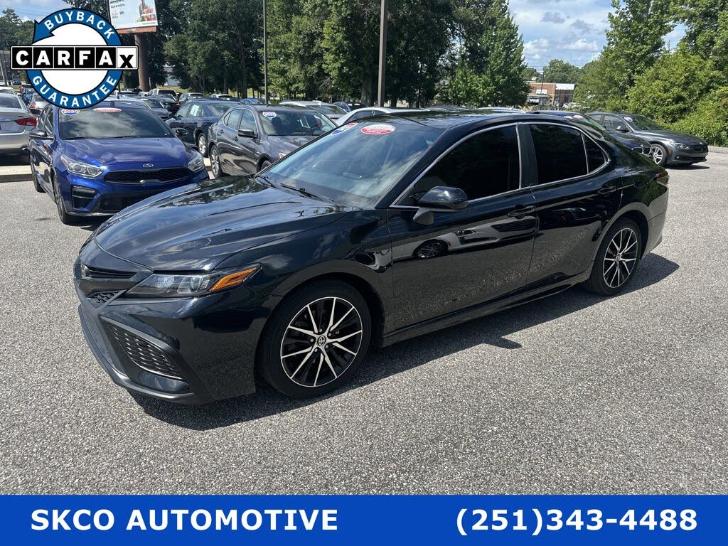 2021 Toyota Camry SE FWD