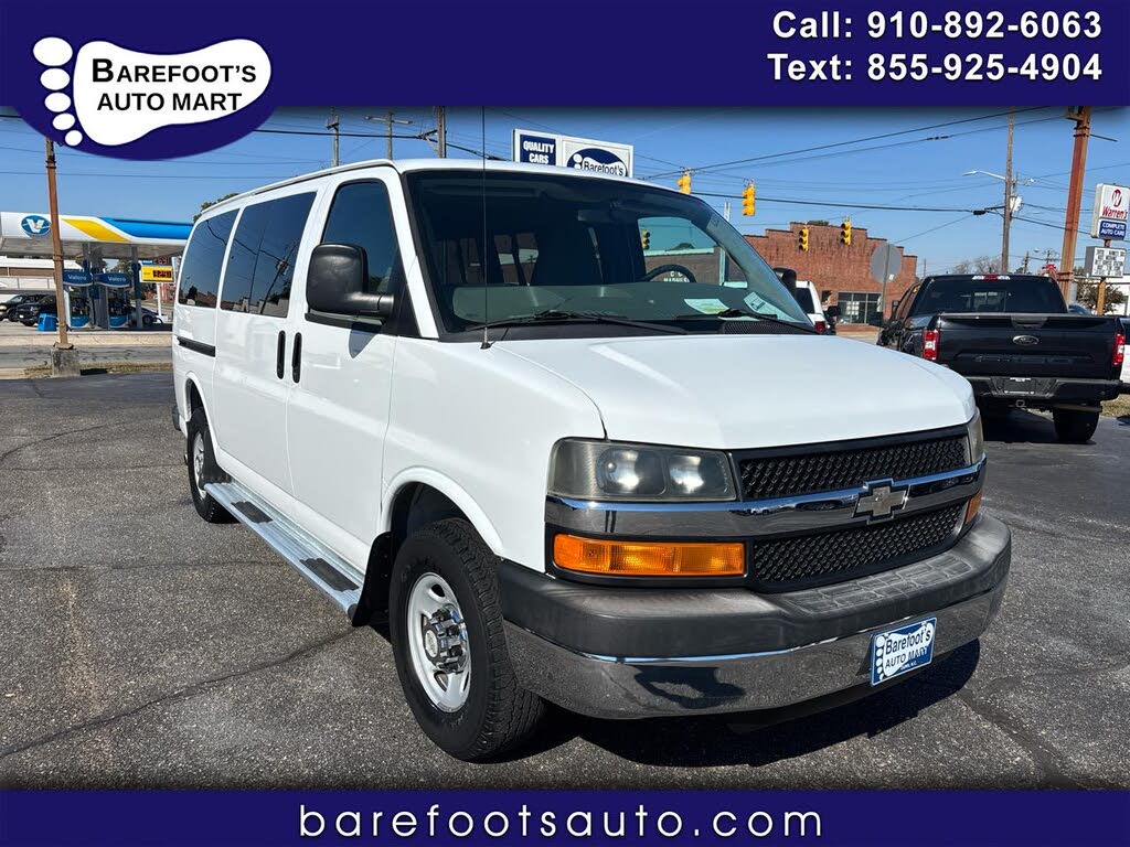 2012 Chevrolet Express Passenger 3500 1LT RWD