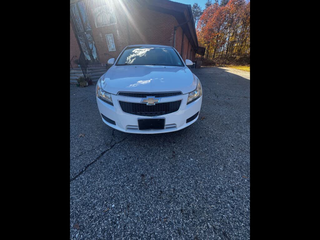 2013 Chevrolet Cruze 1LT Sedan FWD