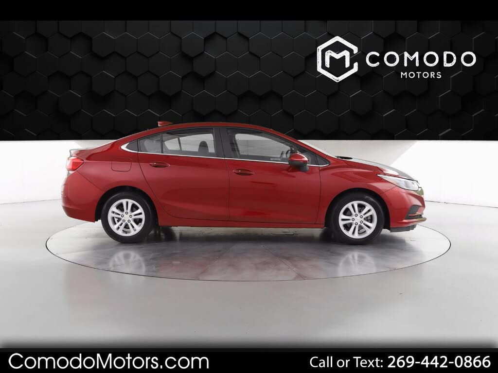2018 Chevrolet Cruze LT Sedan FWD