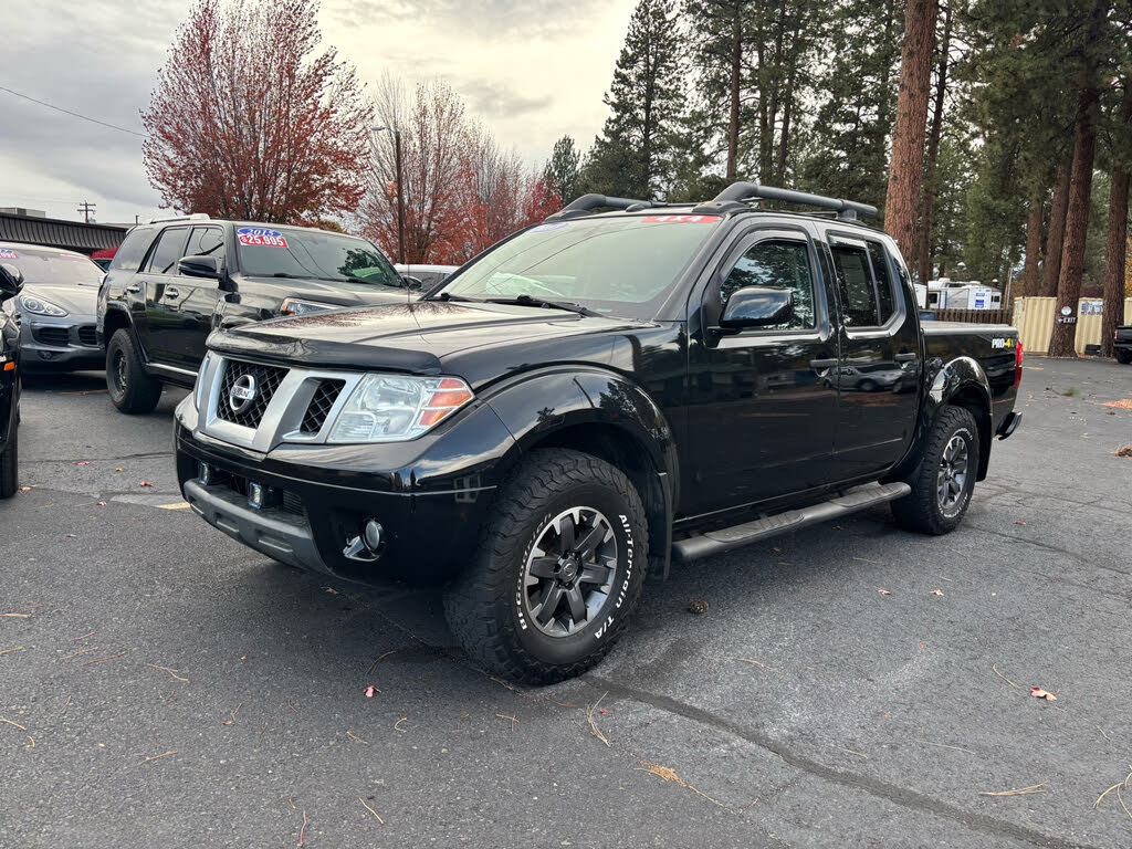2018 Nissan Frontier PRO-4X Crew Cab 4WD