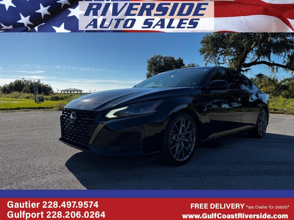 2023 Nissan Altima 2.0 SR FWD