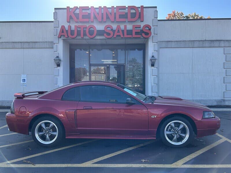 2003 Ford Mustang GT Deluxe Coupe RWD