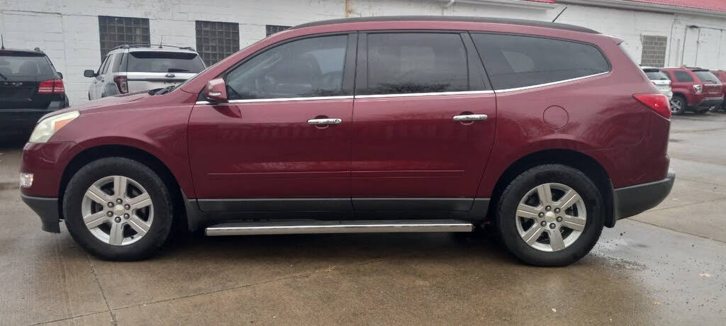 2010 Chevrolet Traverse 2LT FWD