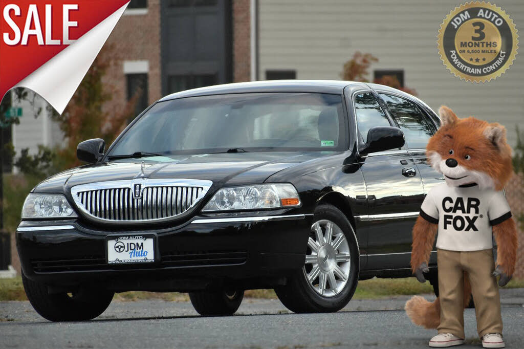 2011 Lincoln Town Car Signature Limited