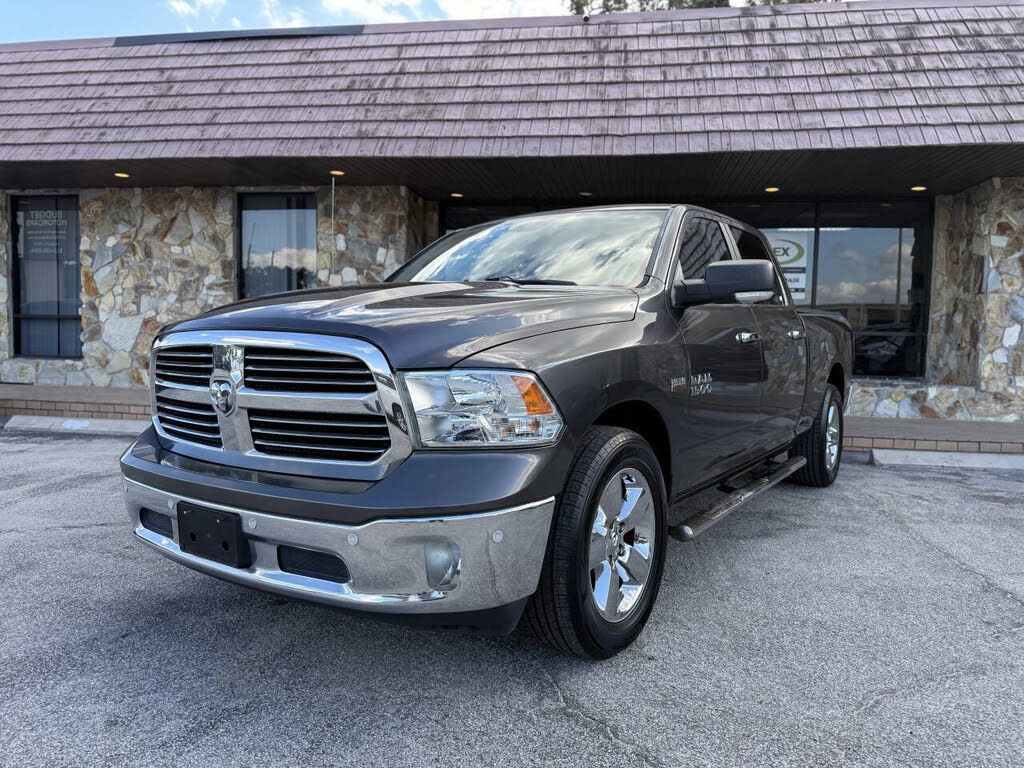 2018 RAM 1500 SLT Crew Cab RWD