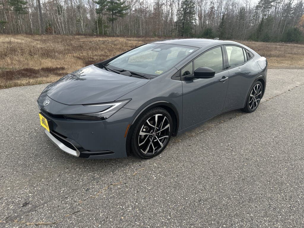 2024 Toyota Prius Prime SE FWD