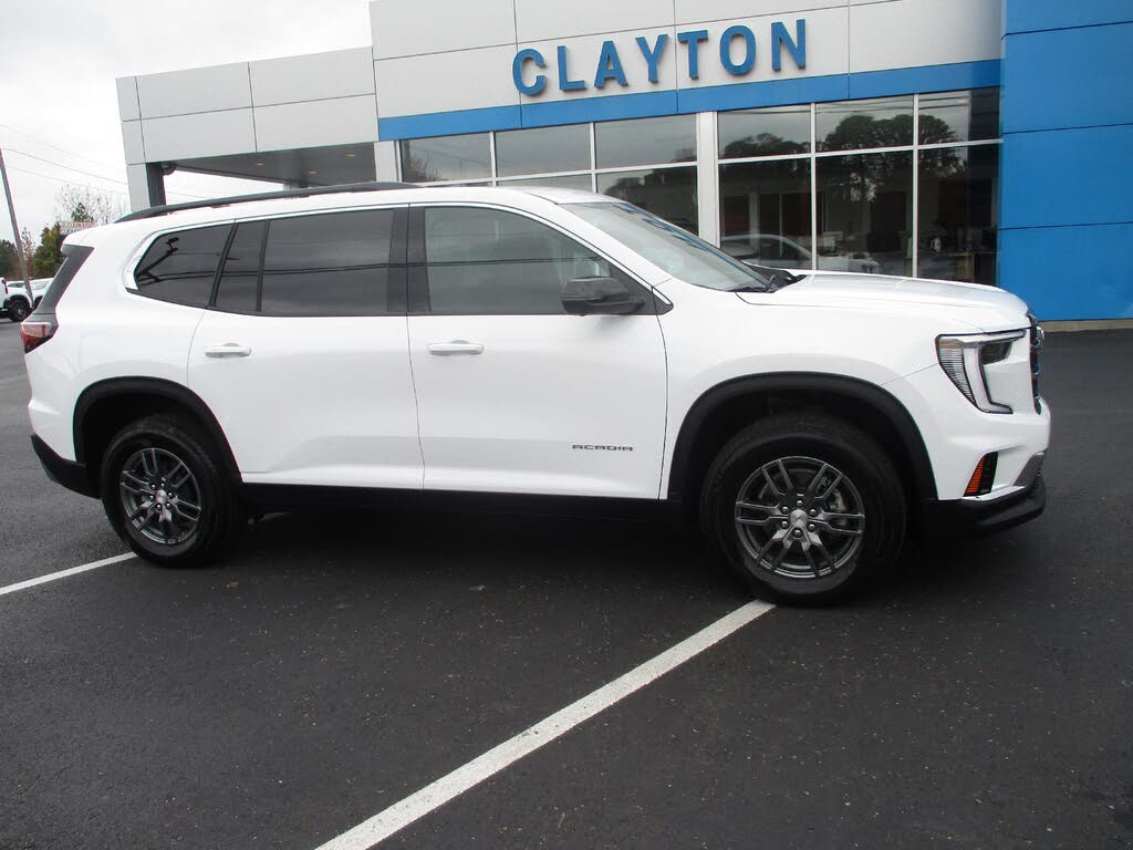 2025 GMC Acadia Elevation FWD
