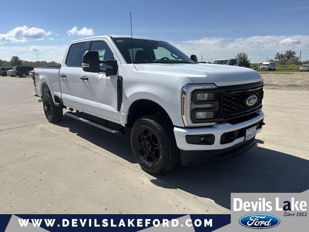 2026 Ford F-250 Super Duty XL Crew Cab 4WD