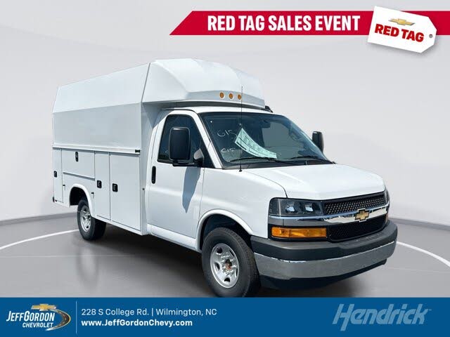 2025 Chevrolet Express Chassis 3500 Cutaway 139