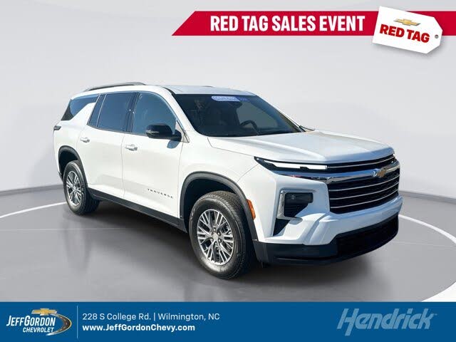 2025 Chevrolet Traverse LT FWD