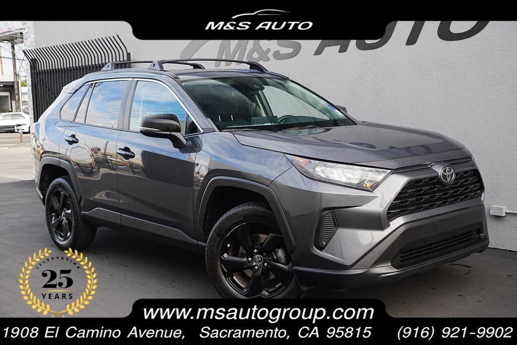 2020 Toyota RAV4 LE FWD