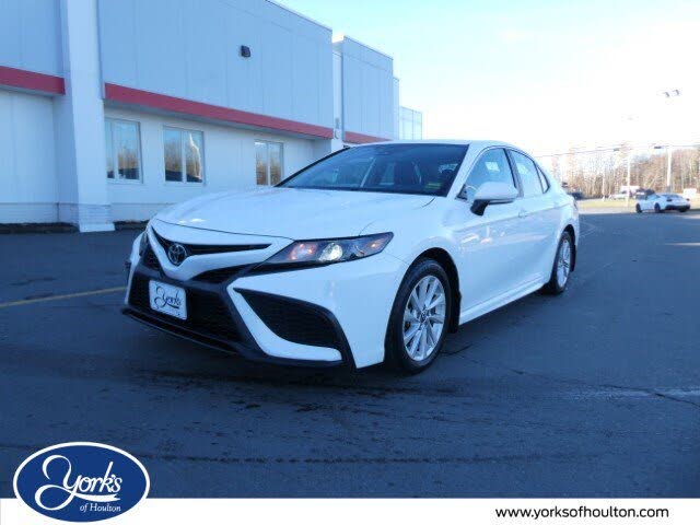 2024 Toyota Camry SE FWD